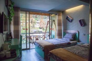 Fenghuang Lifetime True Love Hotel Buitenkant foto